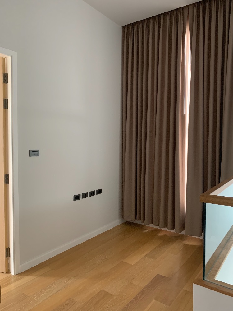 ขายบ้านเลียบทางด่วนรามอินทรา : For sale & rent Luxury House Private Nirvana Residence