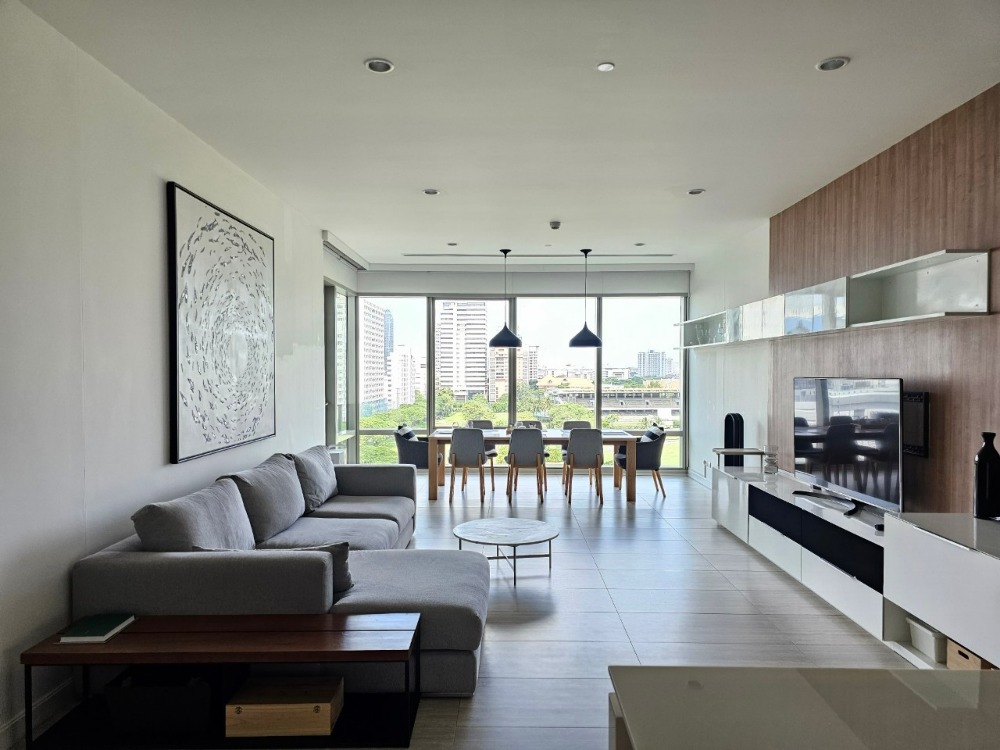 For SaleCondoWitthayu, Chidlom, Langsuan, Ploenchit : 185 Rajdamri: Freehold Luxe 2BR Unit with Sport Club Views, Now for Sale