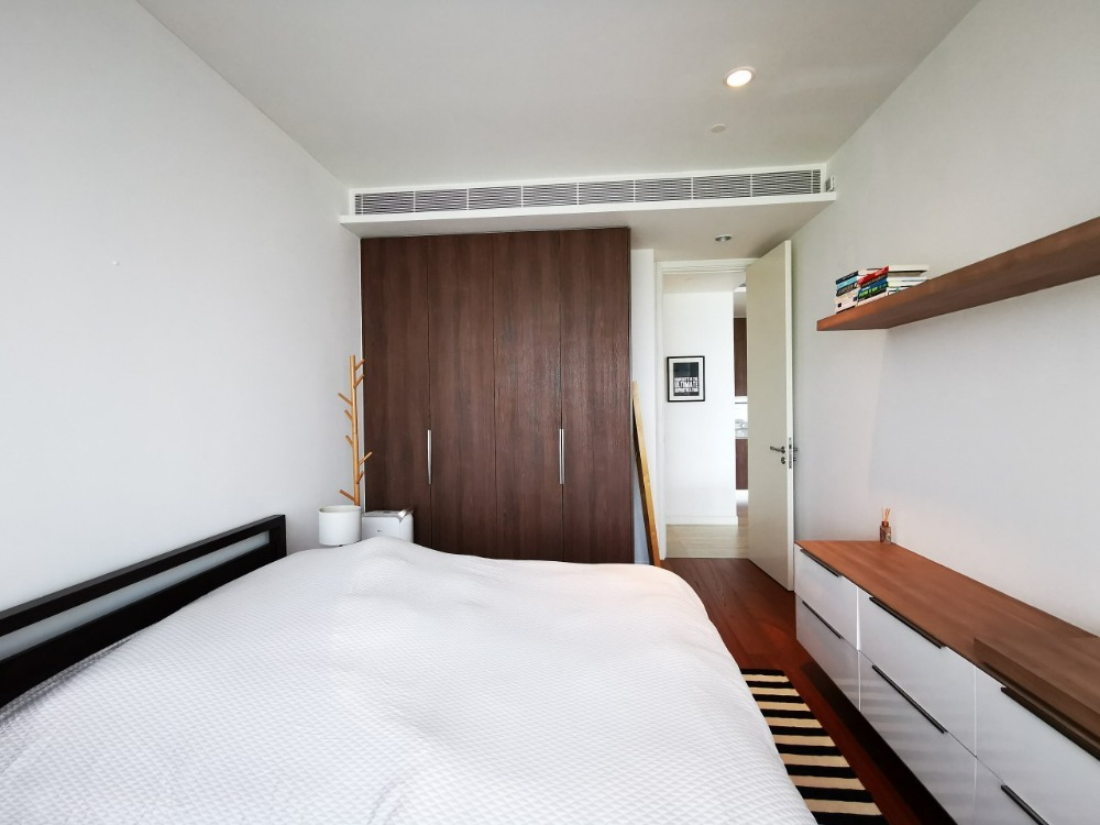 For SaleCondoWitthayu, Chidlom, Langsuan, Ploenchit : 185 Rajdamri: Freehold Luxe 2BR Unit with Sport Club Views, Now for Sale