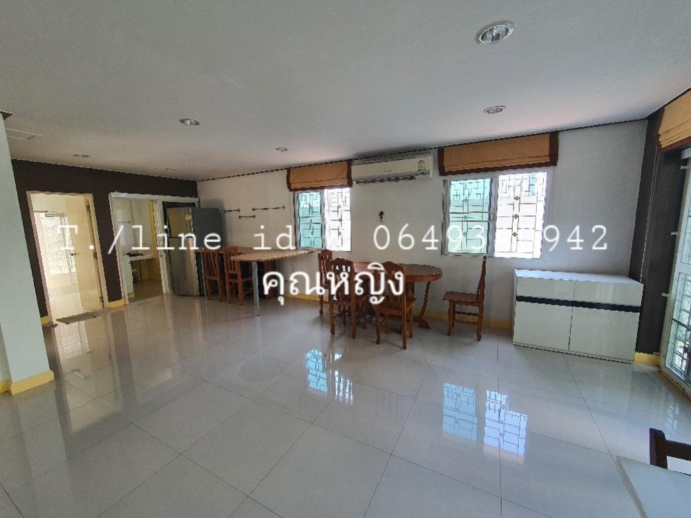 For RentHousePhutthamonthon, Salaya : 🎯 Vacant February 67, large single house for rent, resort style🏕️ on the road along Khlong Thawi Watthana, good community, quiet, shady, suitable for relaxation, only 150 meters from Boromratchonnanee Road.