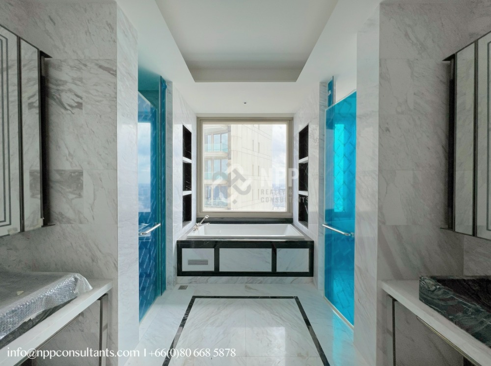 For RentCondoWongwianyai, Charoennakor : Step into a new dimension of luxury