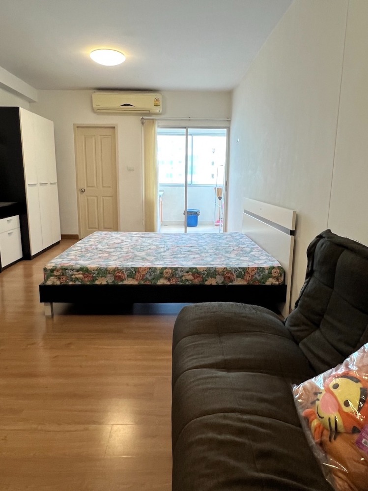 For SaleCondoKasetsart, Ratchayothin : Condo for sale, Supalai Park Kaset, Building B, 21st floor, studio type, size 32.41 sq m.