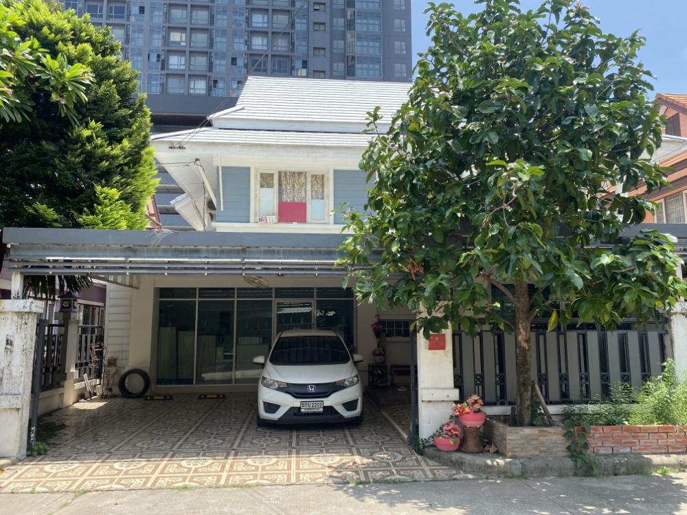 ขายบ้านรัตนาธิเบศร์ สนามบินน้ำ พระนั่งเกล้า : ขายบ้านเดี่ยว หมู่บ้าน นราธิป (ติดรถไฟฟ้าไทรม้า) 2 ชั้น 3 ห้องนอน 3ห้องนำ้ 52.5ตารางวา