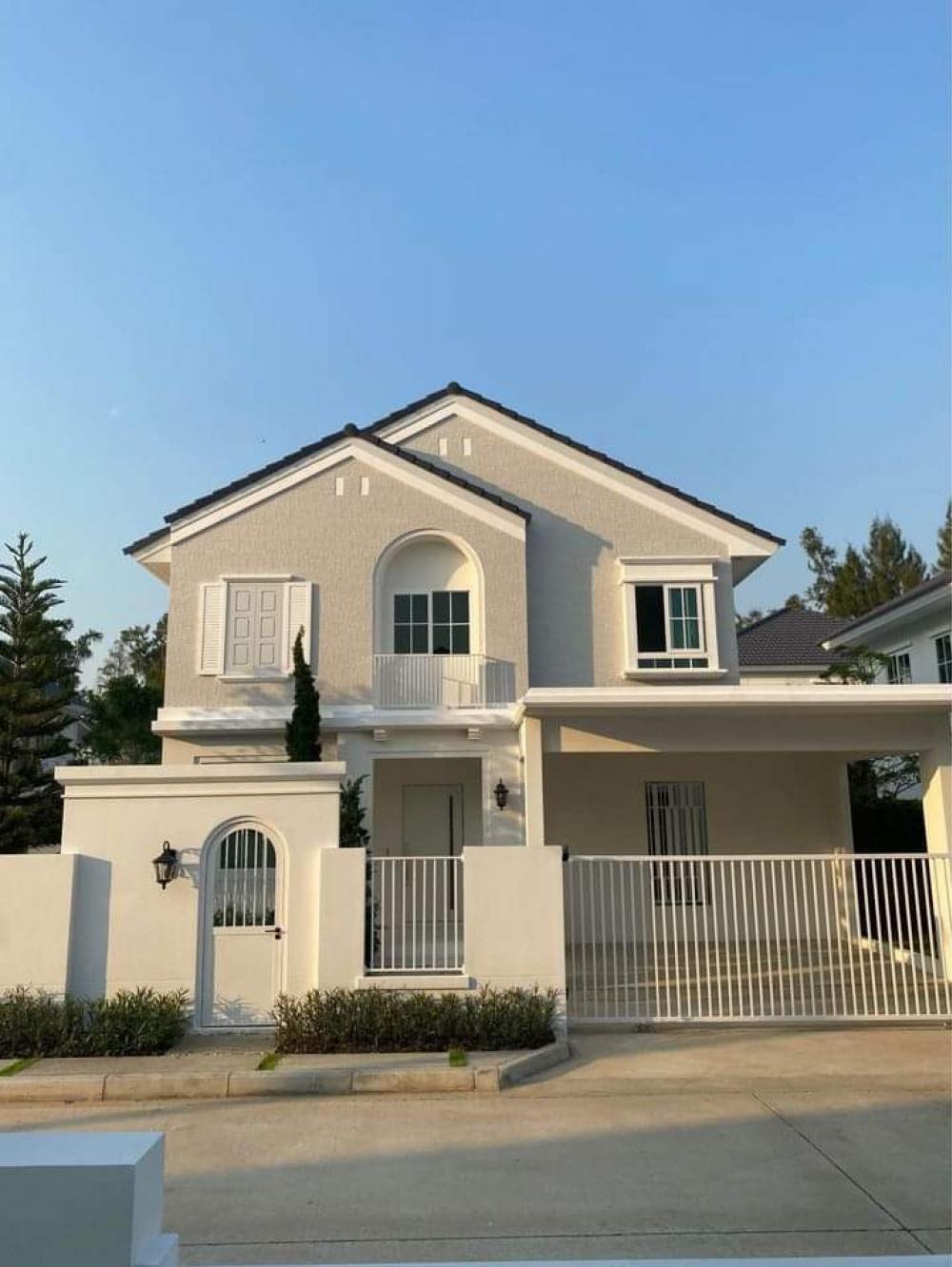 For RentHouseBangna, Bearing, Lasalle : For Rent Single house 3 bedrooms 4 Bathrooms Brand new Chaoyapreuk Bangna Km. 15 Chaiyapreuk Village Bangna Km. 15