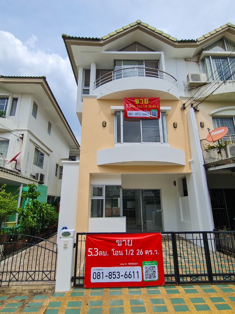 For SaleTownhomeRatchadapisek, Huaikwang, Suttisan : [Sell by owner | New Renovate | Ready to move in] 3-storey townhouse for sale behind the corner of Supalai Ville Village, Soi Ratchadaphisek 32, convenient transportation near Din Daeng and Rama 9 expressways.