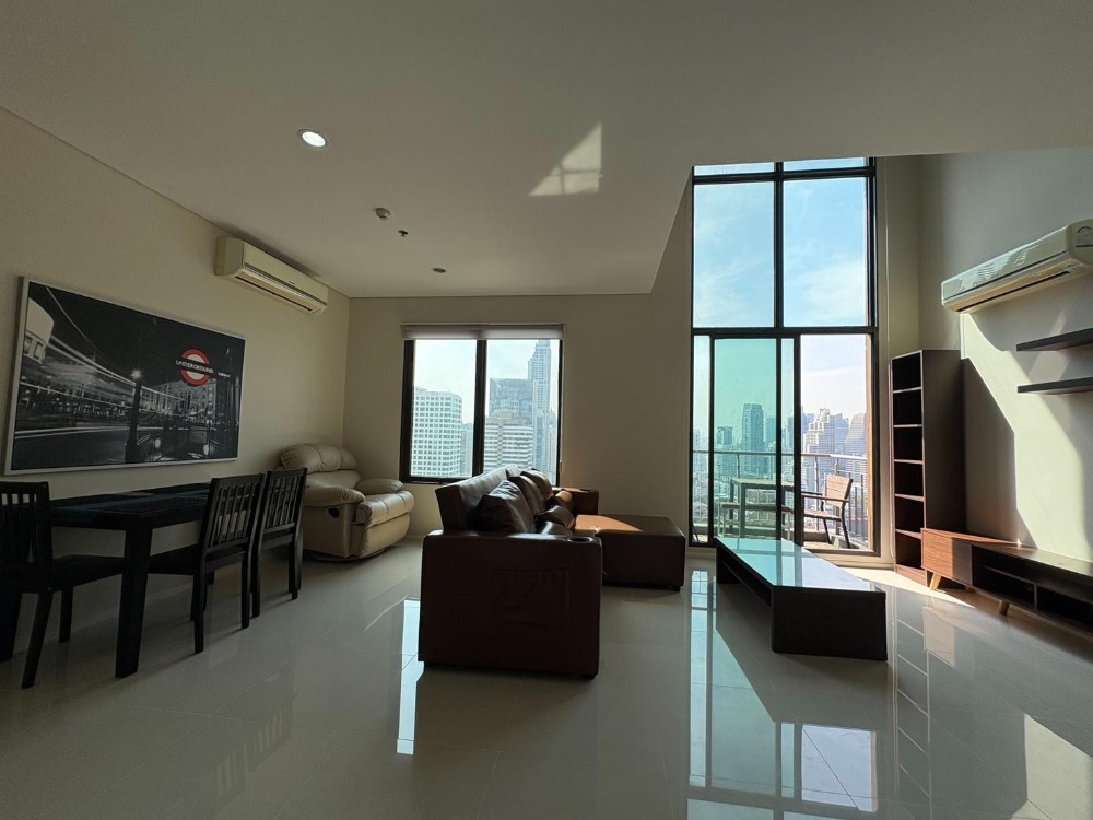 For RentCondoRama9, Petchburi, RCA : Rent Duplex 1 room 2 bathrooms Condo Villa Asoke 80sqm 37k Call : 095-636-5982 som-o