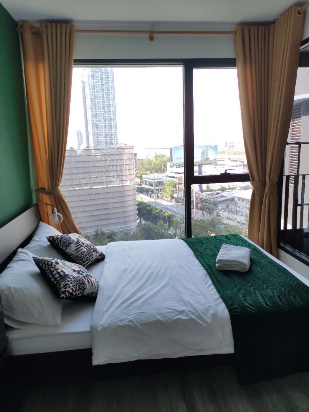 ให้เช่าคอนโดพระราม 9 เพชรบุรีตัดใหม่ RCA : ***For RENT IDEO MOBI Asoke 1 bedroom (Renovated)***