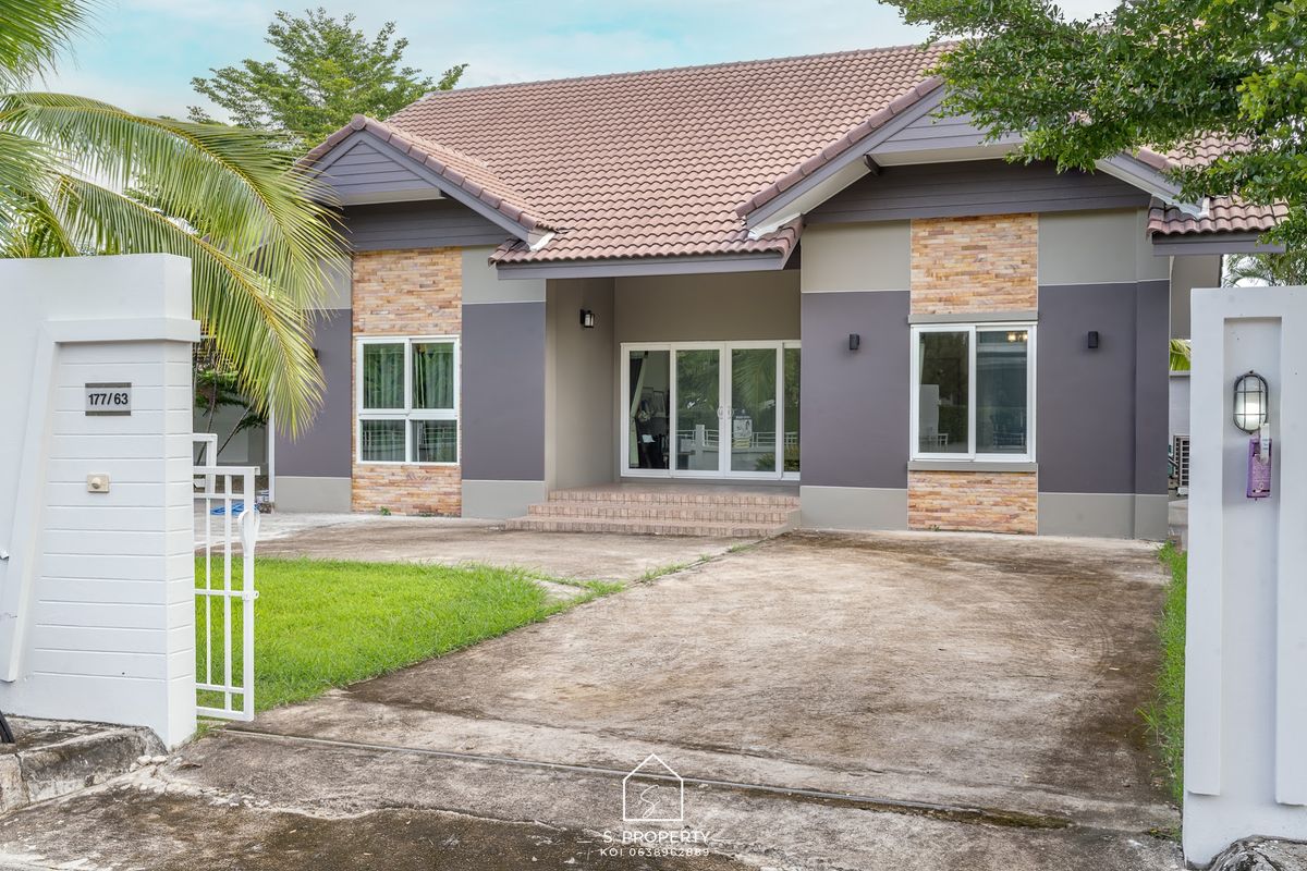 For RentHouseChiang Mai : house for rent Koolpunt Ville 9, Hang Dong District, Chiang Mai Province ,Big yard. Near international schools and Kad Farang