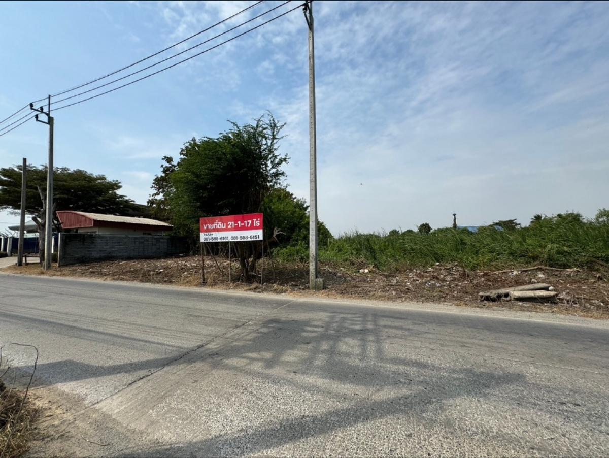 For SaleLandBangna, Bearing, Lasalle : #Urgent #Selling by owner Buy today, immediate profit of 30%, large plot of land next to paved road, Bangna-Trad KM 23.