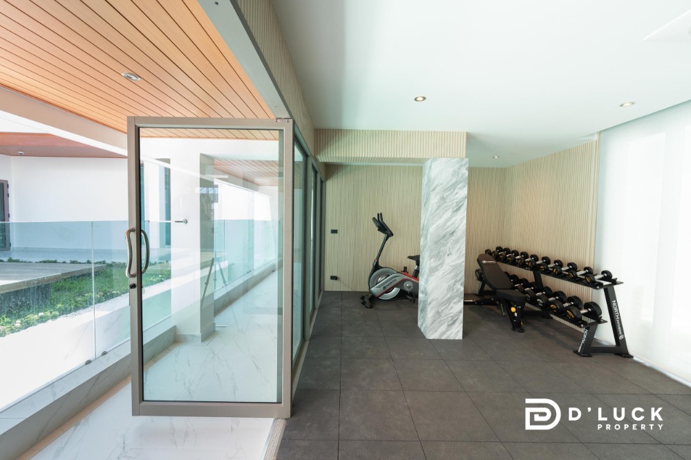 ขายพัทยา บางแสน ชลบุรี สัตหีบ : ขายบ้านหรูพูลวิลล่าในเมืองพัทยา 6 ห้องนอน พร้อมอยู่