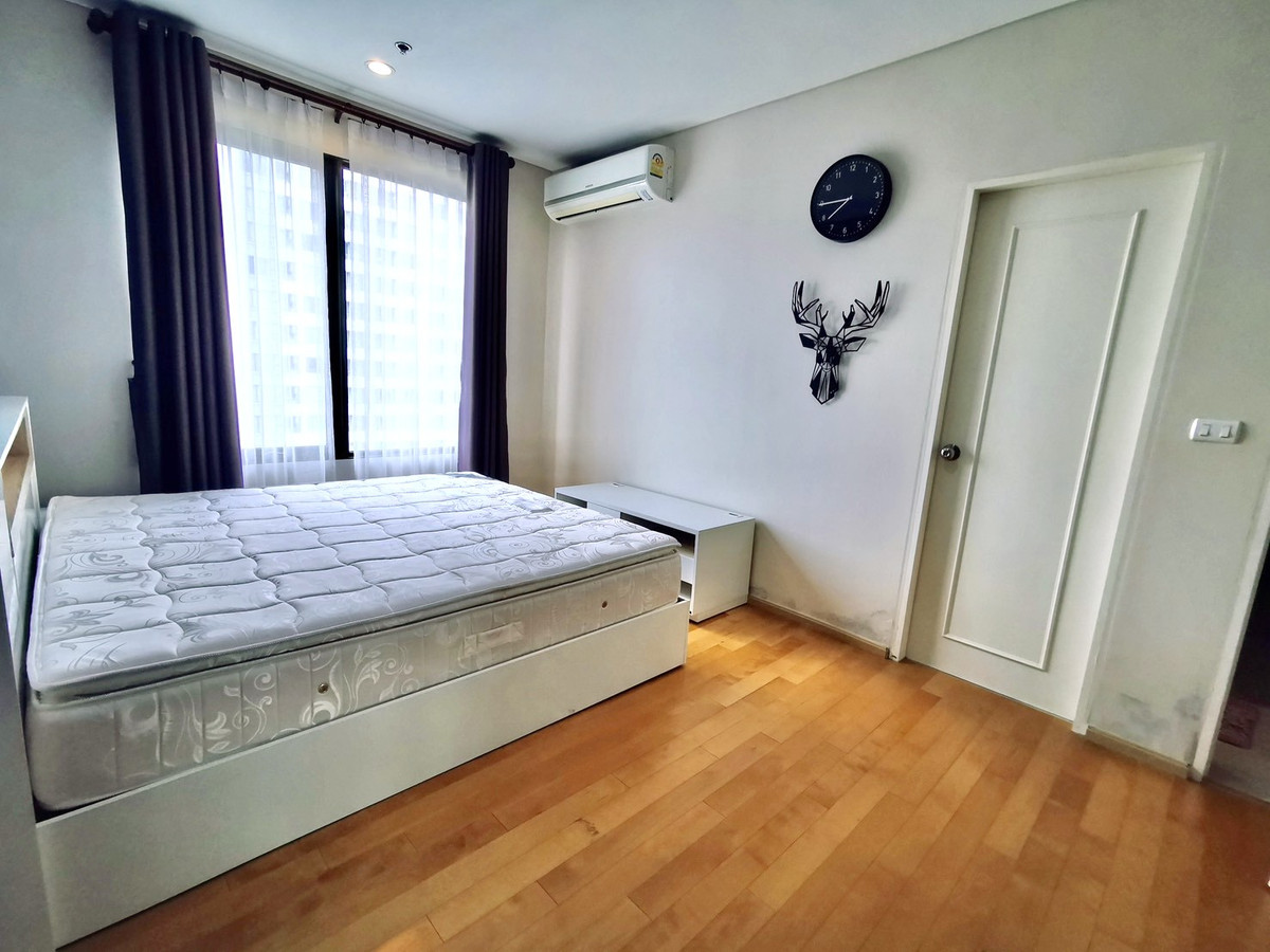 ให้เช่าคอนโดพระราม 9 เพชรบุรีตัดใหม่ RCA : 📍 ห้องใหญ่ 52 ตร. เพียง 25,000 เท่านั้น🔥  ใกล้ MRT เพชรบุรีแค่ 150 ม. 📞 นัดชม ติดต่อ 081-152-6154  ทำเลอโศก ห้องใหญ่มาก ชั้นสูง ราคาดี