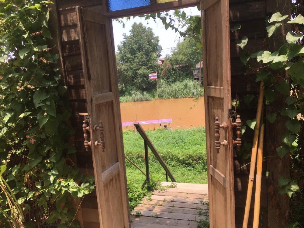 For SaleLandChiang Mai : For Sell‼️The land with houses and cafes next to the Ping River.