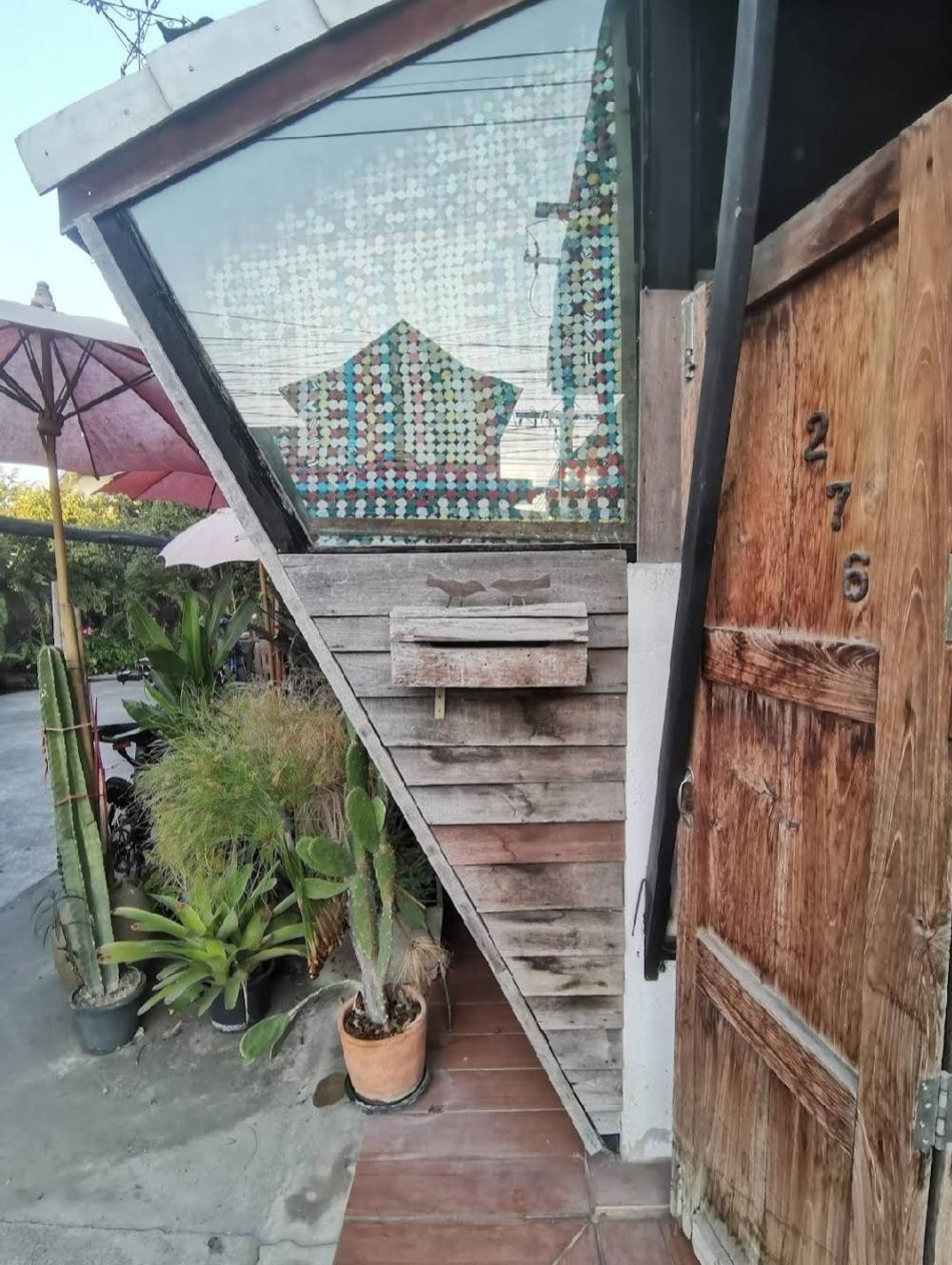 For SaleLandChiang Mai : For Sell‼️The land with houses and cafes next to the Ping River.