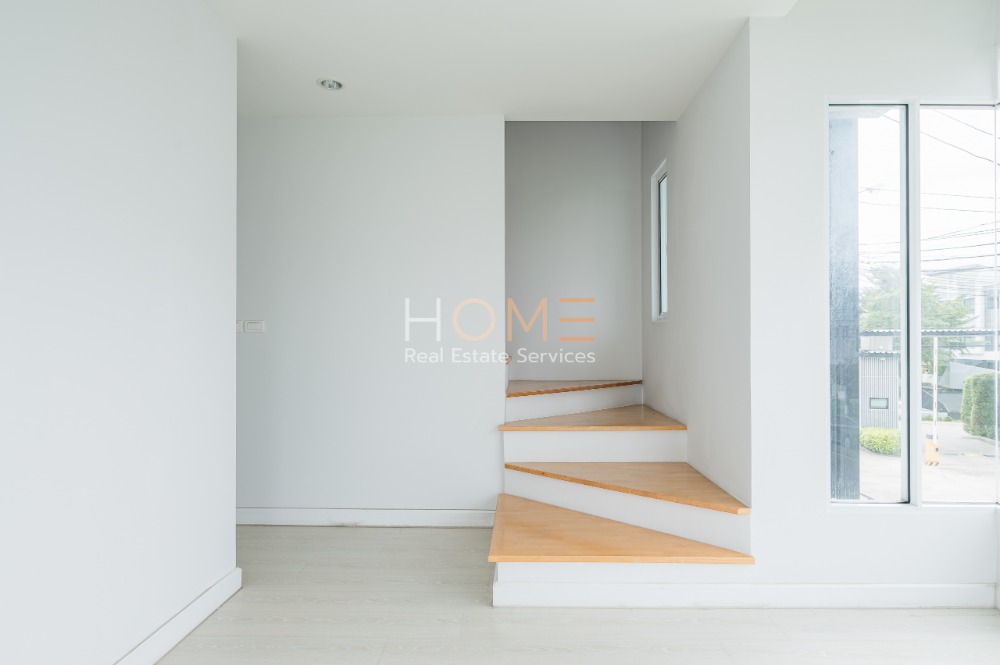 For SaleTownhomeNonthaburi, Bang Yai, Bangbuathong : Townhome Nash Residence Rattanathibet - Ratchaphruek / 3 Bedrooms (FOR SALE) AOM005