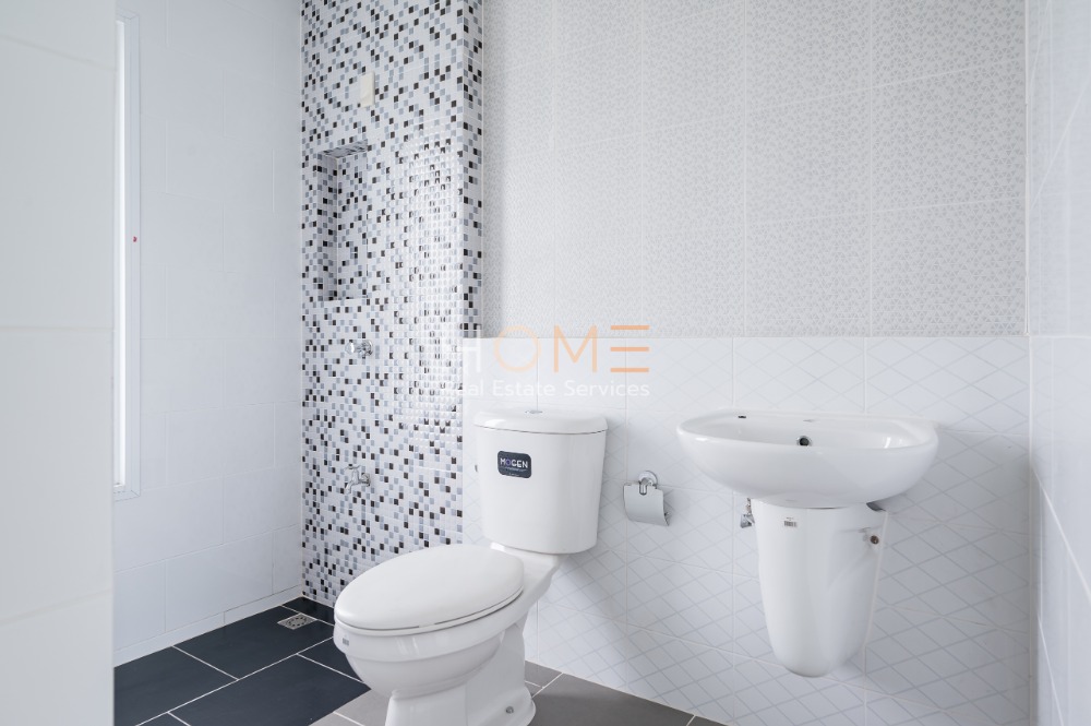 For SaleTownhomeNonthaburi, Bang Yai, Bangbuathong : Townhome Nash Residence Rattanathibet - Ratchaphruek / 3 Bedrooms (FOR SALE) AOM005