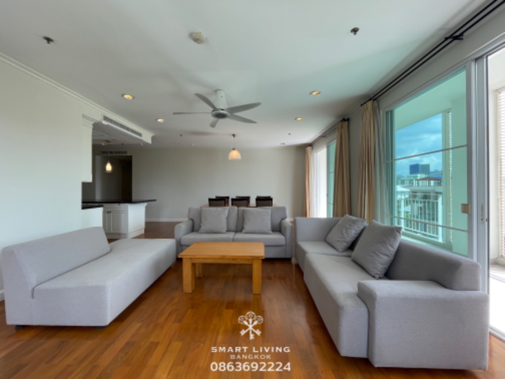 ให้เช่าคอนโดสาทร นราธิวาส : For rent Large unit, 3 bedrooms, fully furnished, near MRT Klong Toey, near Lumpini Park, Sathorn, Rama 4.