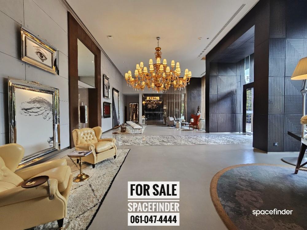 ขายคอนโดสุขุมวิท อโศก ทองหล่อ : 3 Bedrooms Unit For Sale in Thonglor Area Project : Khun By YooUsable Area :  139 sq.m.Type : 3 Bedrooms 3 BathroomsFully furnished with all electric appliances Selling Price : 75.5 Million BahtTransfer Fee 50 - 50Ready to move in Close to BTS ThonglorPle