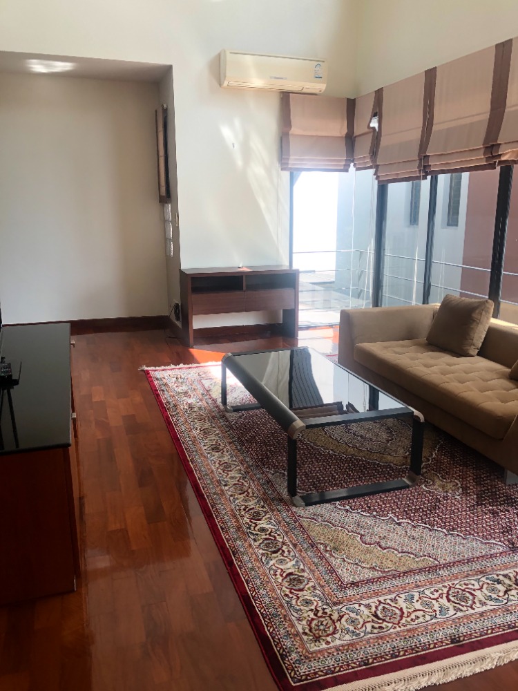 ขายกิจการโรงแรม & กิจการอพาร์ตเมนต์สุขุมวิท อโศก ทองหล่อ : ขาย service Apartment ถ.สุขุมวิท ซ. 24 ใกล้ Emporium