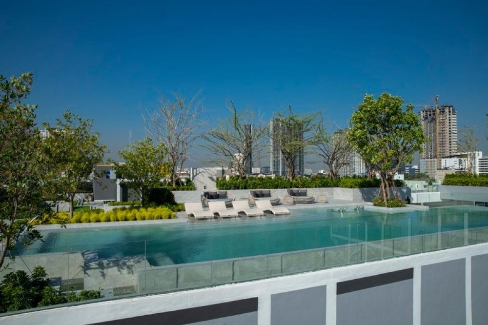 For SaleCondoLadprao, Central Ladprao : Cheaper with wider space At Moz Ladprao15Corner Room with wider Space!!