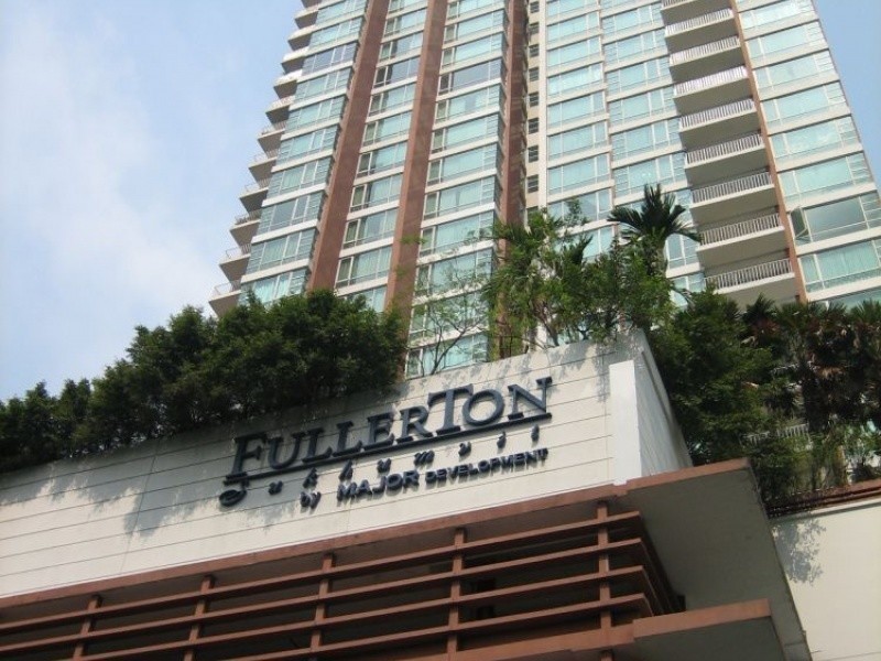 For RentCondoSukhumvit, Asoke, Thonglor : [pet friendly] Fullerton Sukhumvit newly renovated unit near BTS Ekkamai