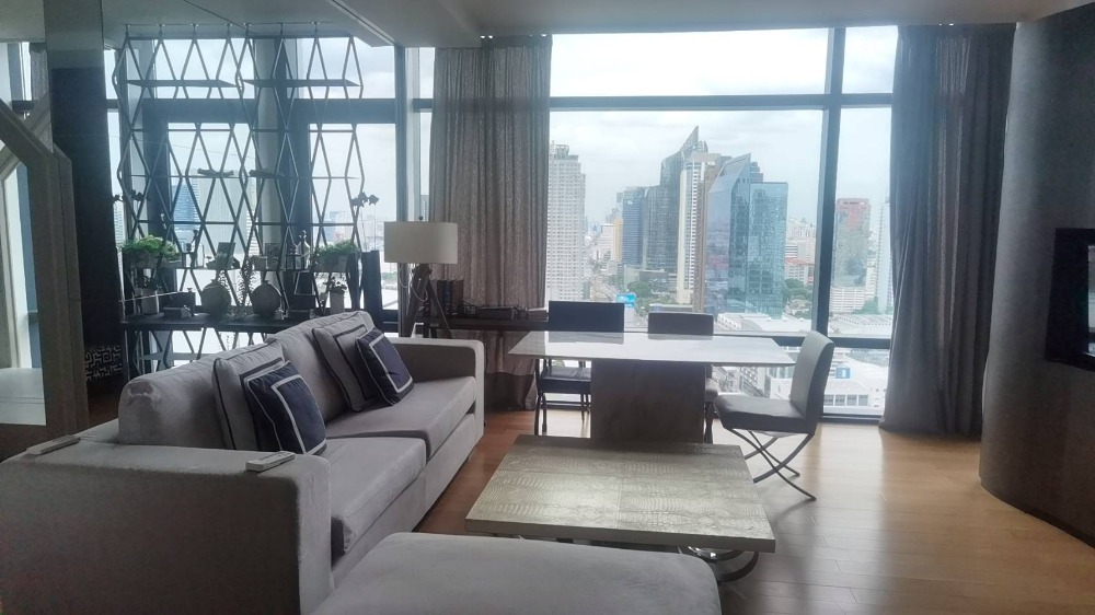 For RentCondoRama9, Petchburi, RCA : FOR RENT: Circle 2 Living Prototype (ST-02) Line : @condo78