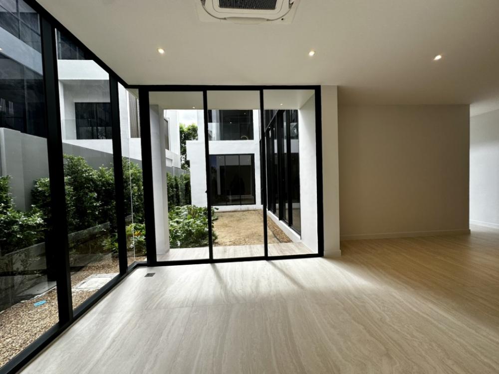 ขายบ้านพัฒนาการ ศรีนครินทร์ : 𝗕𝘂𝗴𝗮𝗮𝗻 กรุงเทพกรีฑา รีบคว้าด่วน!! หลังใหญ่สุด หลุดจองมีหลังเดียวเท่านั้น!!! 📱𝟎𝟗𝟐-𝟖𝟎𝟖𝟖𝟖𝟗𝟗