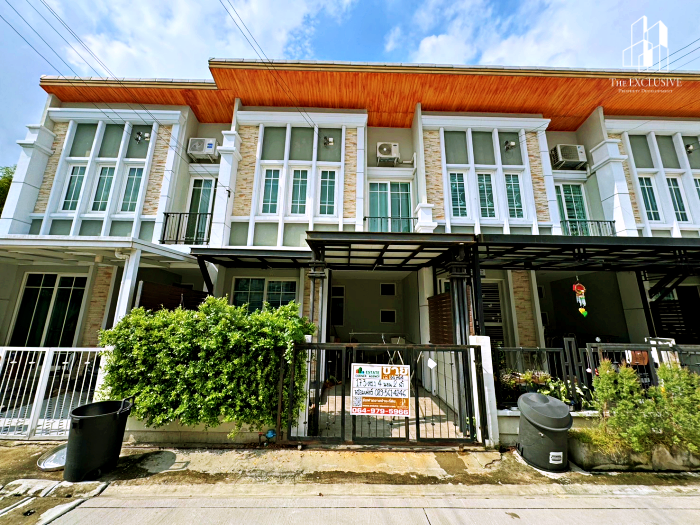 For SaleTownhomeNonthaburi, Bang Yai, Bangbuathong : Beautiful townhome for sale with furniture, Golden Town Village, Wong Sawang-Khae Rai
