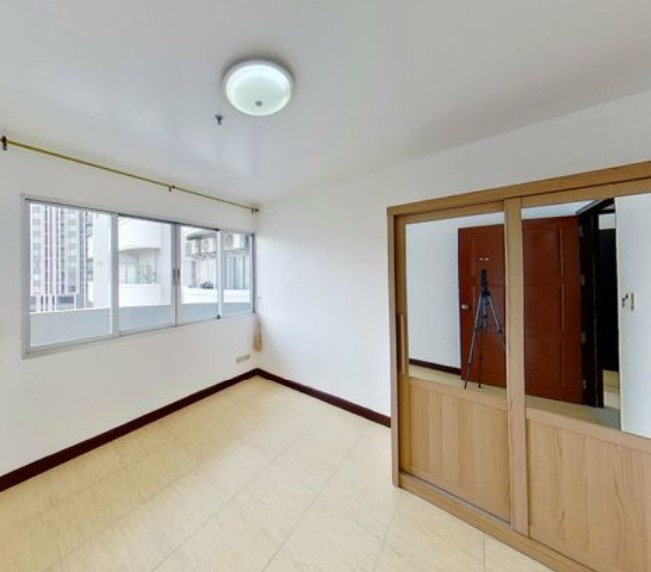 ให้เช่าคอนโดวิทยุ ชิดลม หลังสวน : Wittayu Complex 70 sq.m. Sell & Rent Eng 中 日 Please add LINE ID @806qphgn o8415o5483