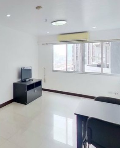 ให้เช่าคอนโดวิทยุ ชิดลม หลังสวน : Wittayu Complex 70 sq.m. Sell & Rent Eng 中 日 Please add LINE ID @806qphgn o8415o5483