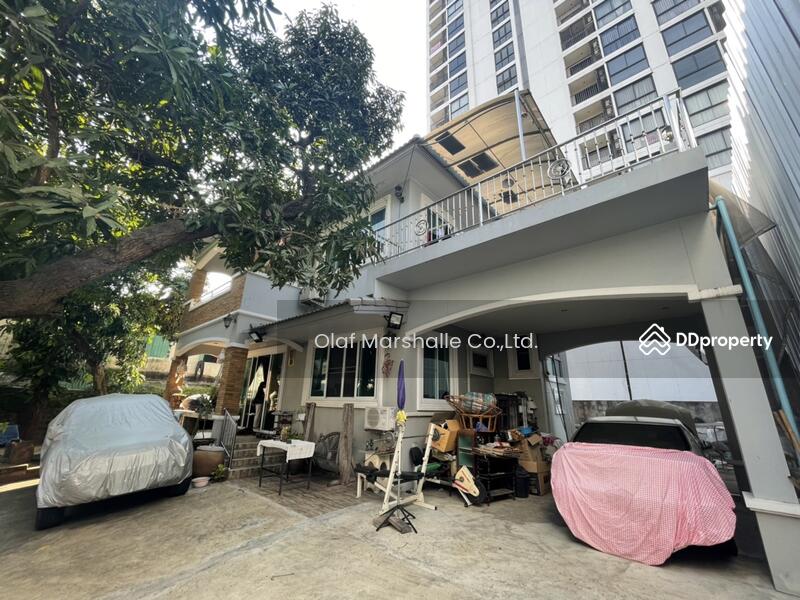 For SaleHouseThaphra, Talat Phlu, Wutthakat : Golden opportunity! detached house 2-storeys with 6 shophouses, Soi Wutthakat 21