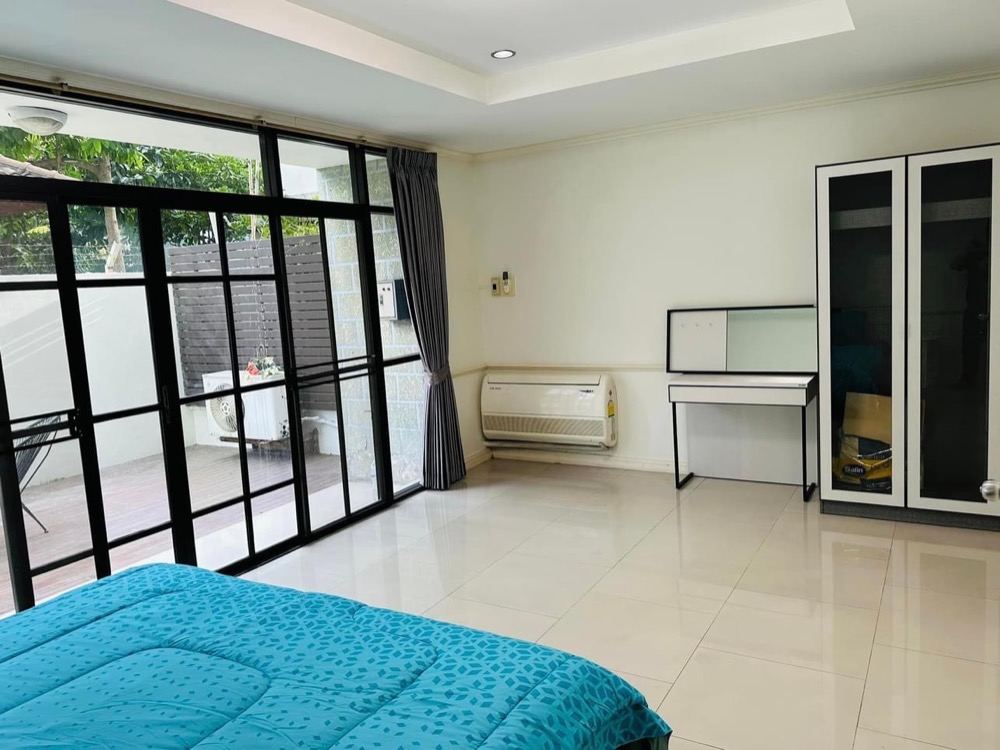 ให้เช่าทาวน์โฮมสุขุมวิท อโศก ทองหล่อ : ให้เช่า ทาวน์เฮ้าส์ 2 ห้องนอน ใกล้ BTS อโศก