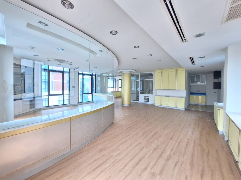 ขายโฮมออฟฟิศบางนา แบริ่ง ลาซาล : **ขายตึกเดี่ยว / Home Office 4 ชั้น**   โครงการบ้านกลางกรุง ออฟฟิศ พาร์ค บางนา-ตราด กม.2 (ขาเข้า)