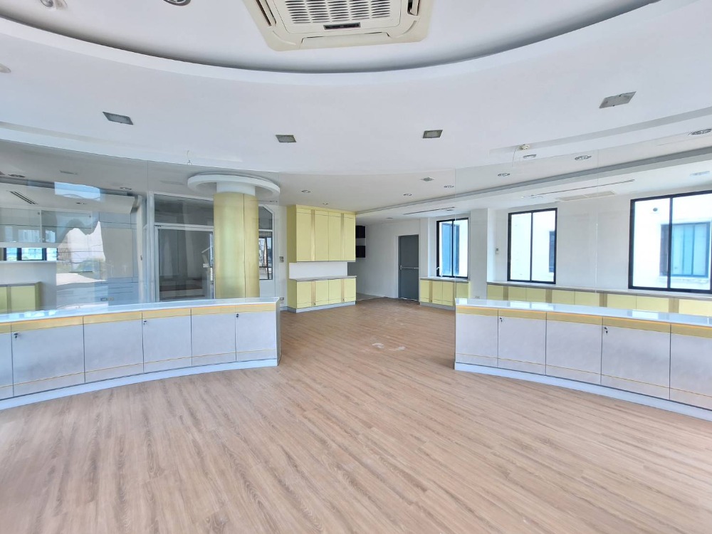 ขายโฮมออฟฟิศบางนา แบริ่ง ลาซาล : **ขายตึกเดี่ยว / Home Office 4 ชั้น**   โครงการบ้านกลางกรุง ออฟฟิศ พาร์ค บางนา-ตราด กม.2 (ขาเข้า)