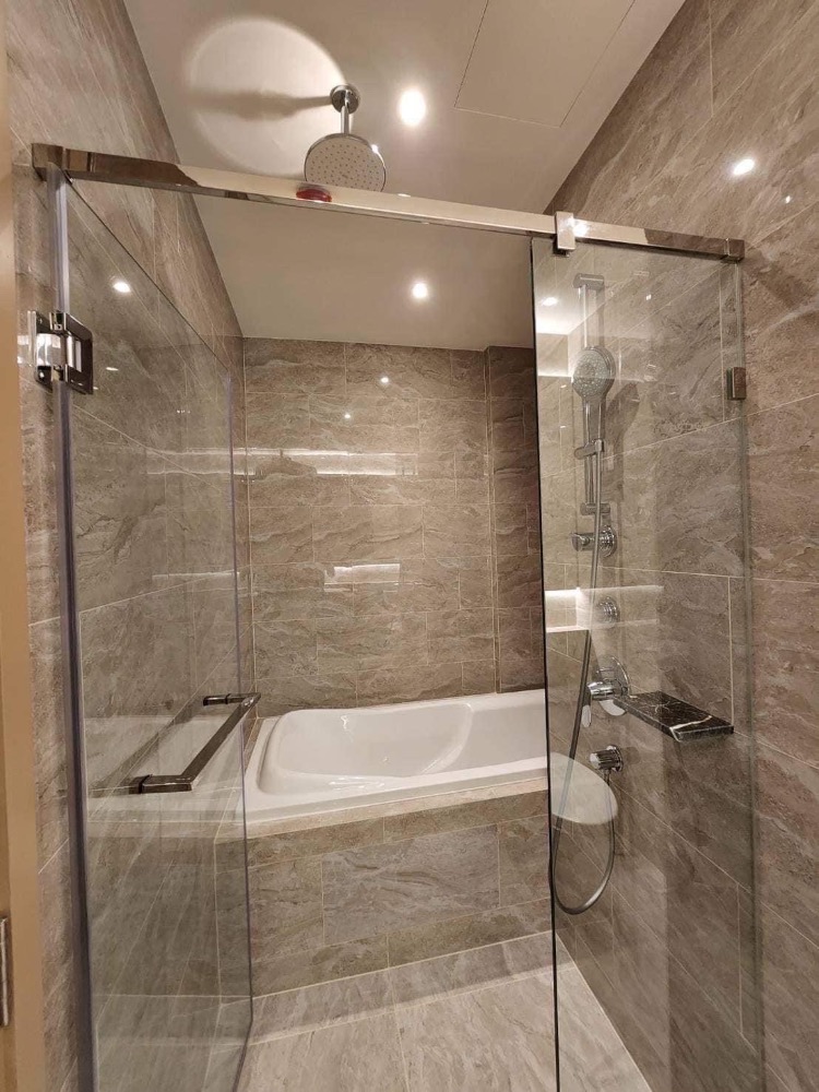 ขายคอนโดพระราม 9 เพชรบุรีตัดใหม่ RCA : ขาย/เช่า Ashton Asoke Rama 9 , 2 ห้องนอน ใกล้ MRT พระราม 9