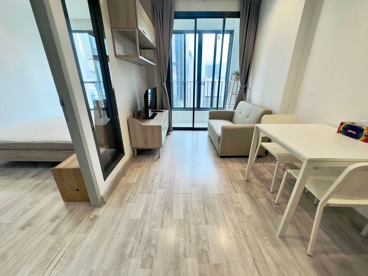 For RentCondoRama9, Petchburi, RCA : BESTDEAL FOR RENT CONDO“Ideo Mobi Rama 9” 2bedroom 55sqm. Rental 27,000 THB /month  Near Phraram Kao 9 MRT Station 80 meters