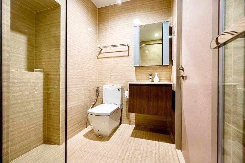 ขายคอนโดพระราม 9 เพชรบุรีตัดใหม่ RCA : ขาย The Line อโศก-รัชดา 1 ห้องนอน 34 ตรม. ชั้น 7 ห้องสวย ตกแต่งครบ พร้อมอยู่