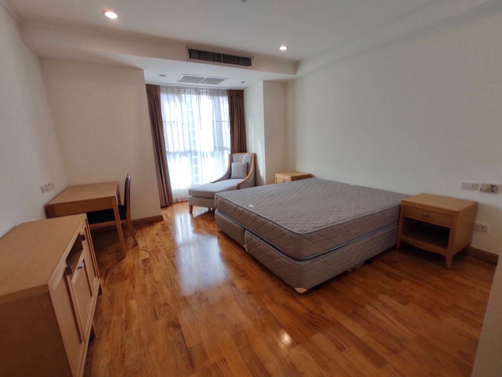 For RentCondoSukhumvit, Asoke, Thonglor : For rent 3 bedrooms, petfriendly in town near BTS Phromphong