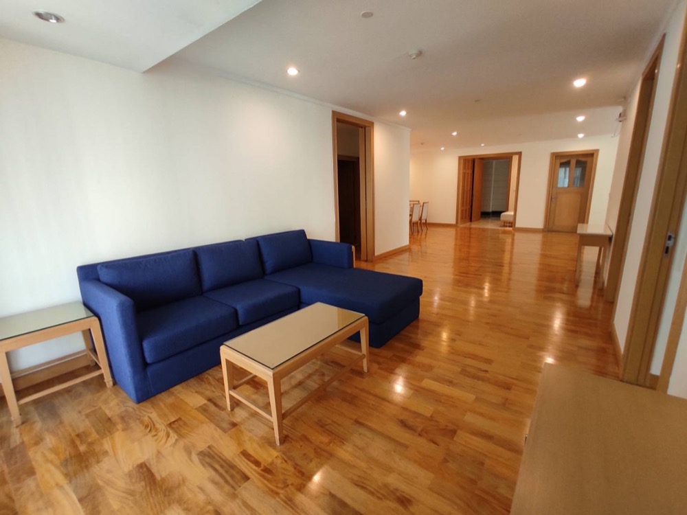 For RentCondoSukhumvit, Asoke, Thonglor : For rent 3 bedrooms, petfriendly in town near BTS Phromphong