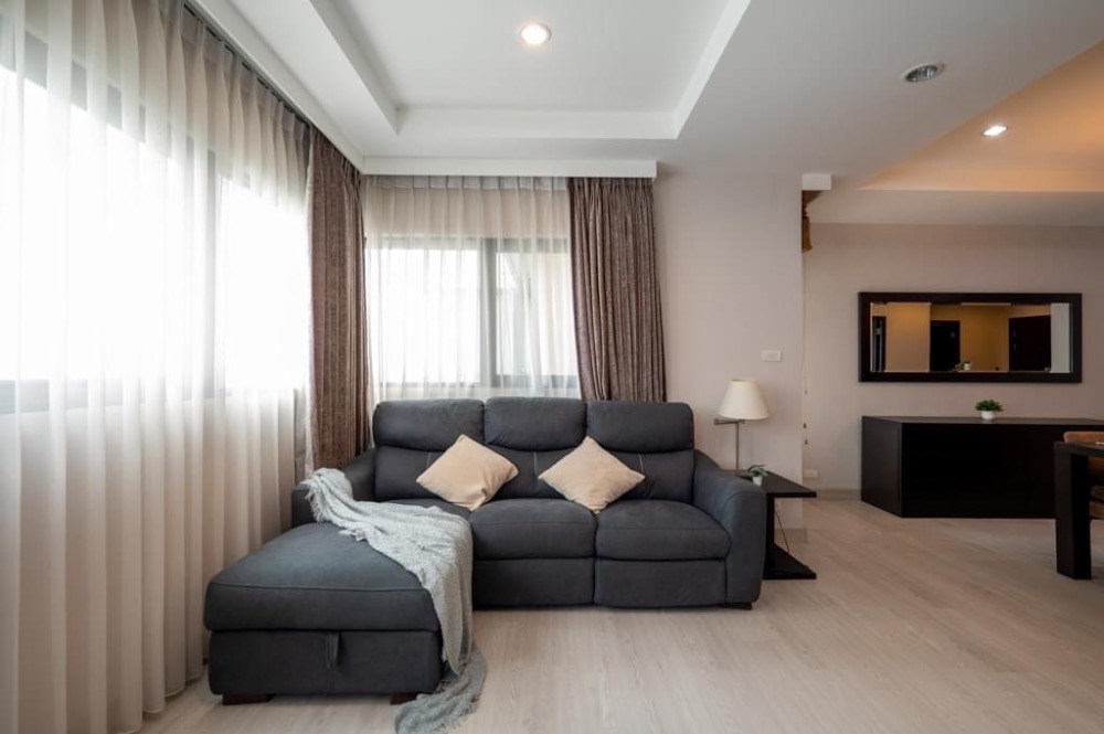 For RentCondoSathorn, Narathiwat : Condo for rent ✨ Sathorn Garden (Sathorn Gardens)✨ in the heart of the city, Sathorn area Very good central area, beautiful room, city view, fully furnished, ready to move in 🚆 near BTS Sala Daeng