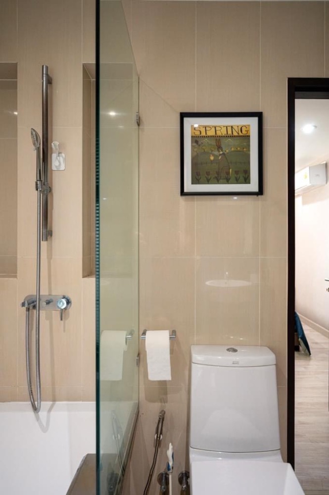 For RentCondoSathorn, Narathiwat : Condo for rent ✨ Sathorn Garden (Sathorn Gardens)✨ in the heart of the city, Sathorn area Very good central area, beautiful room, city view, fully furnished, ready to move in 🚆 near BTS Sala Daeng