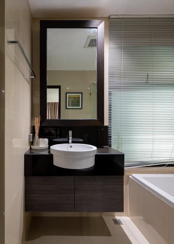 For RentCondoSathorn, Narathiwat : Condo for rent ✨ Sathorn Garden (Sathorn Gardens)✨ in the heart of the city, Sathorn area Very good central area, beautiful room, city view, fully furnished, ready to move in 🚆 near BTS Sala Daeng