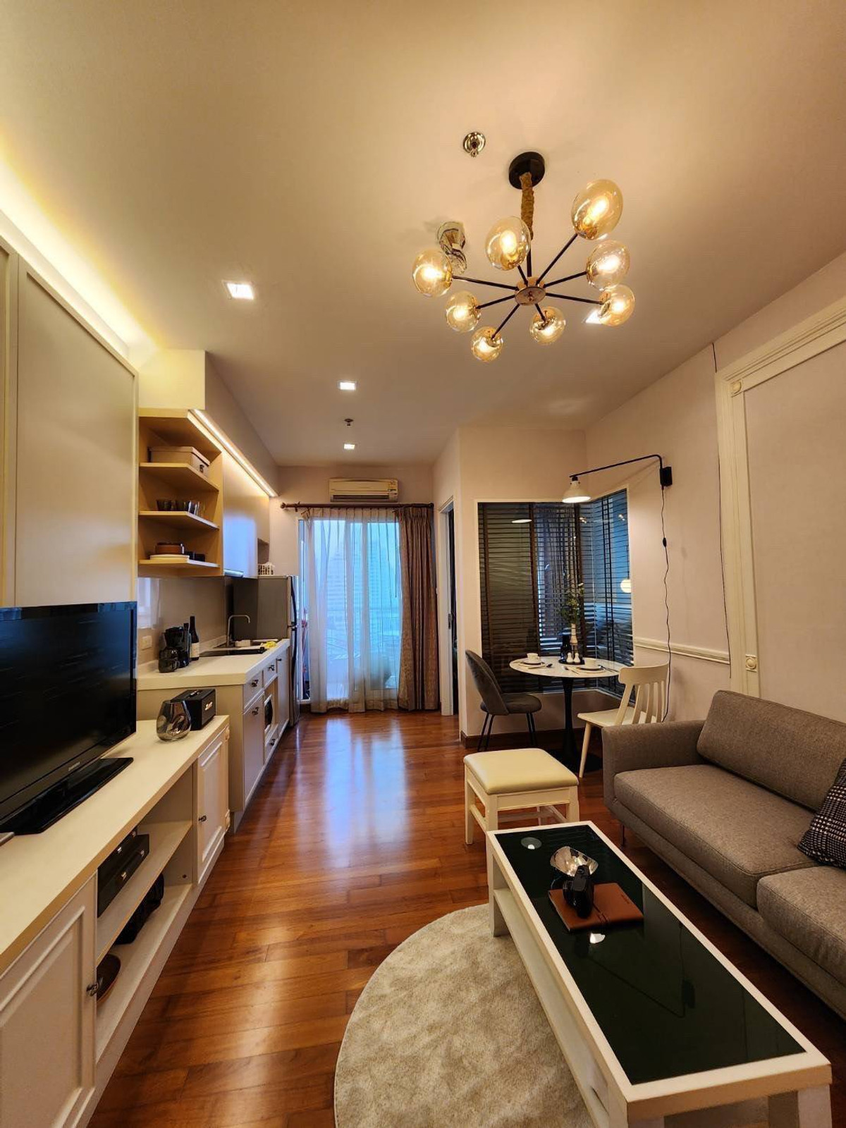 For RentCondoSathorn, Narathiwat : ( UL2410091) Tel/Line 096-2479369 , FOR RENT IVY SATHORN, 1 Bedroom 1 Bathroom 40 Sq.M. Ready to move in✨