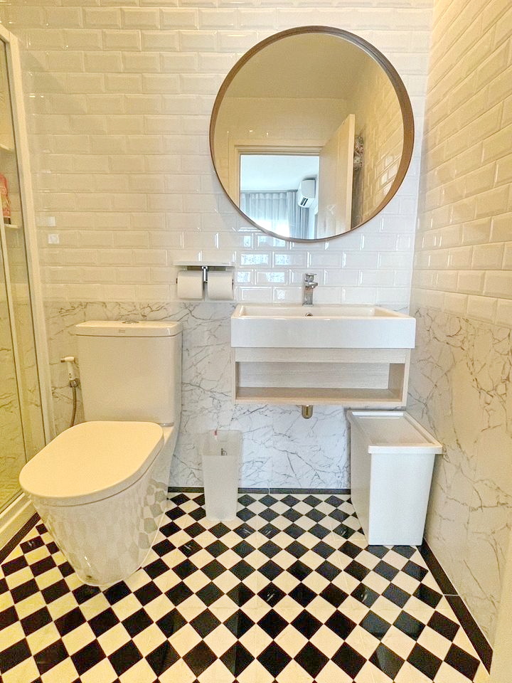 ขายคอนโดสาทร นราธิวาส : 1853😍 For SELL ขาย 2 ห้องนอน🚄ใกล้ BTS สุรศักดิ์🏢เดอะคีย์ สาทร-เจริญราษฎร์ The Key Sathorn-Charoenraj🔔พื้นที่:90ตร.ม.💲ขาย:8,600,000฿📞O99-5919653,065-9423251✅LineID:@sureresidence