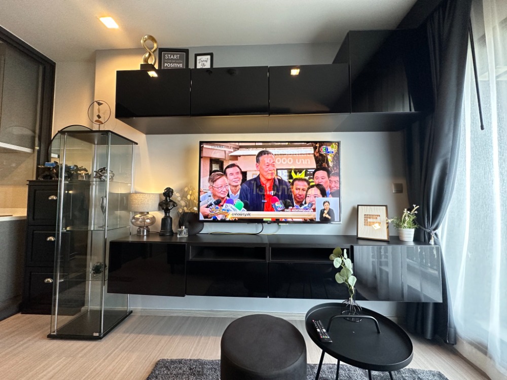 For RentCondoRama9, Petchburi, RCA : New room for rent, Life Asoke Hype, 1 bedroom, very beautiful view, complete with furniture and electrical appliances.