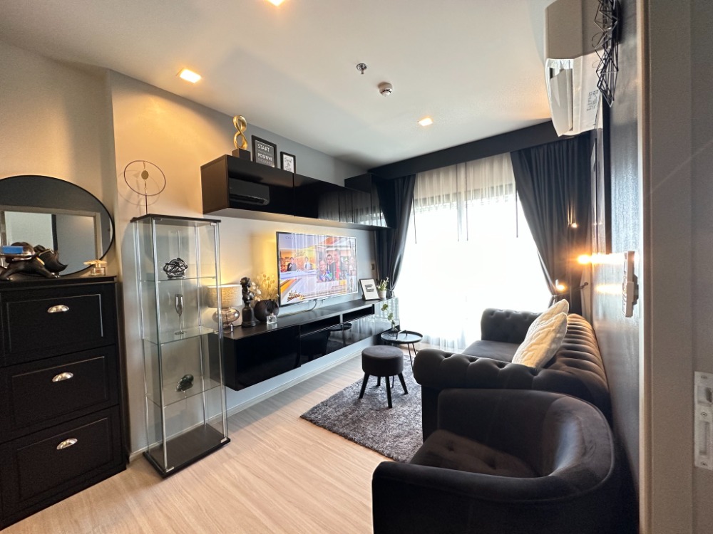 For RentCondoRama9, Petchburi, RCA : New room for rent, Life Asoke Hype, 1 bedroom, very beautiful view, complete with furniture and electrical appliances.
