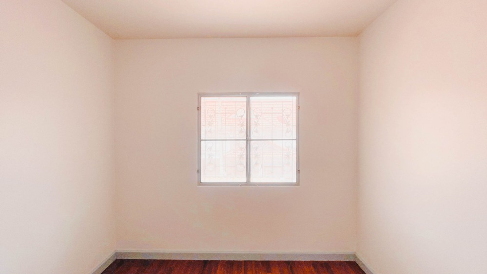 ขายบ้านปทุมธานี รังสิต ธรรมศาสตร์ : H0209😍 For SELL ขาย 2 ชั้น🚪3 ห้องนอน🚄ใกล้ ฟิวเจอร์ พาร์ค รังสิต🏢หมู่บ้าน พฤกษา D Pruksa Village D🔔พื้นที่บ้าน:36.80ตร.วา🔔พื้นที่ใช้สอย:150ตร.ม.💲ขาย:2,590,000฿ 📞O65-9423251,099-5919653✅LineID:@sureresidence