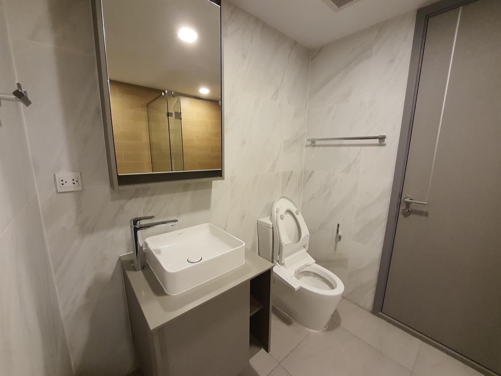For SaleCondoSukhumvit, Asoke, Thonglor : 🔥For sale at lost with tenant til 13 Oct 2026
 Taka Haus, 1 bedroom, near BTS Ekkamai