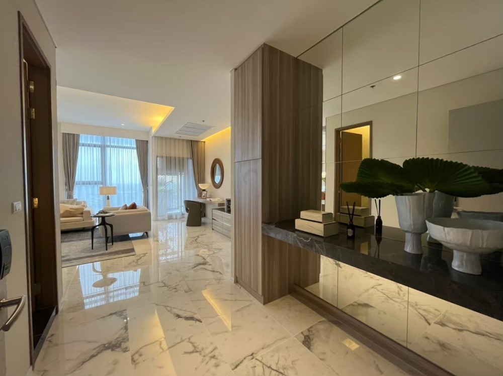 For SaleCondoOnnut, Udomsuk : 🔥 Dont miss out! Penthouse luxury 3 bedrooms (Fully Furnished) near BTS On Nut! 
 
