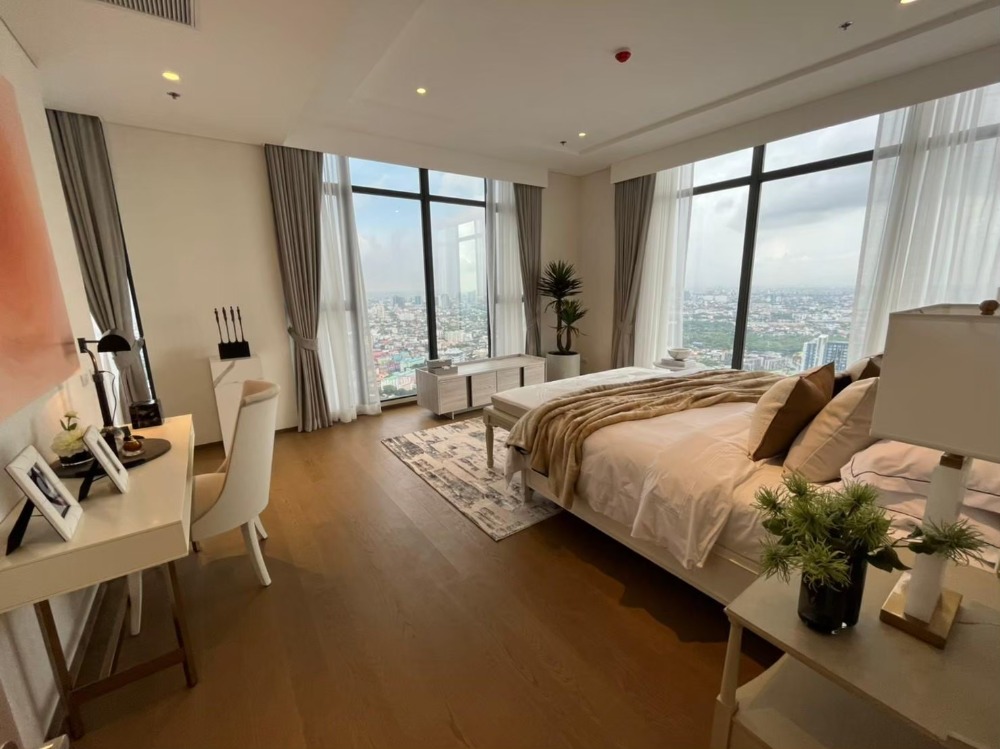 For SaleCondoOnnut, Udomsuk : 🔥 Dont miss out! Penthouse luxury 3 bedrooms (Fully Furnished) near BTS On Nut! 
 
