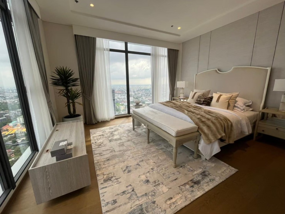 For SaleCondoOnnut, Udomsuk : 🔥 Dont miss out! Penthouse luxury 3 bedrooms (Fully Furnished) near BTS On Nut! 
 
